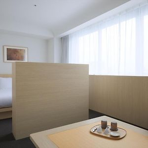 Deluxe Corner King Room